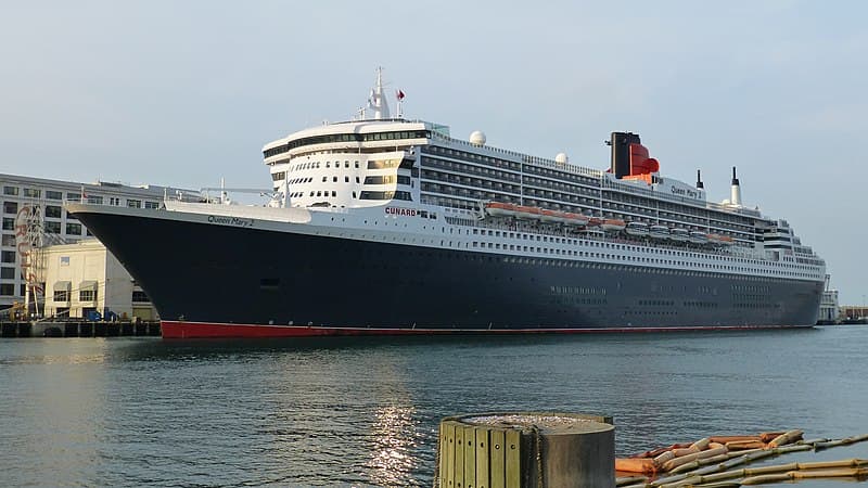 Queen Mary 2 (瑪麗女王2號)