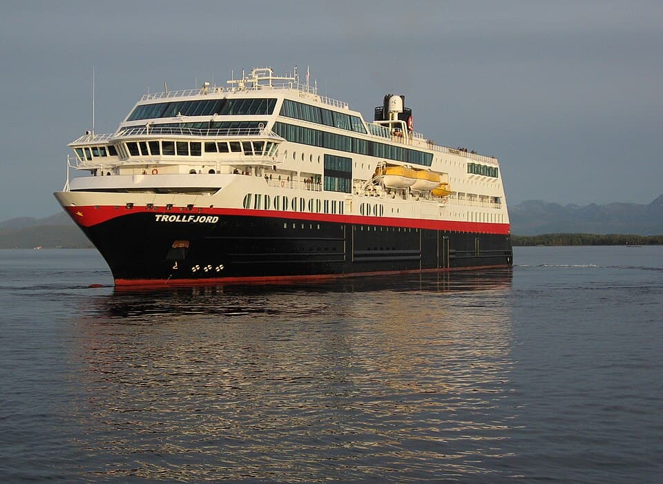 MS Trollfjord (山妖峡湾号)